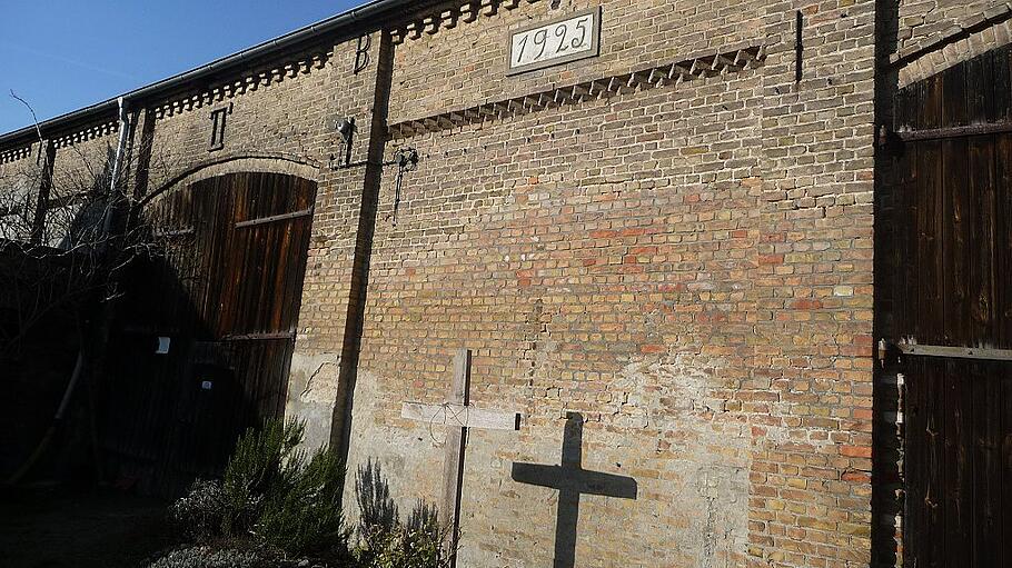 Kreuz des "Insignium des Achorhofes"