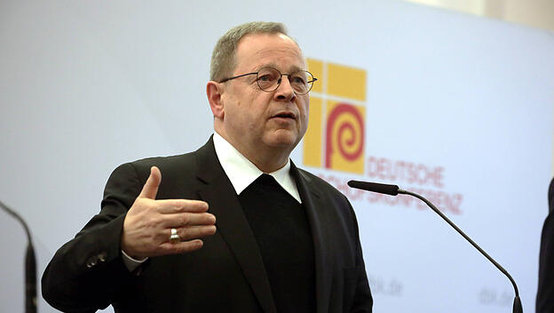 Der DBK-Vorsitzende Georg Bätzing bei der Auftakt-Pressekonferenz der Vollversammlung
