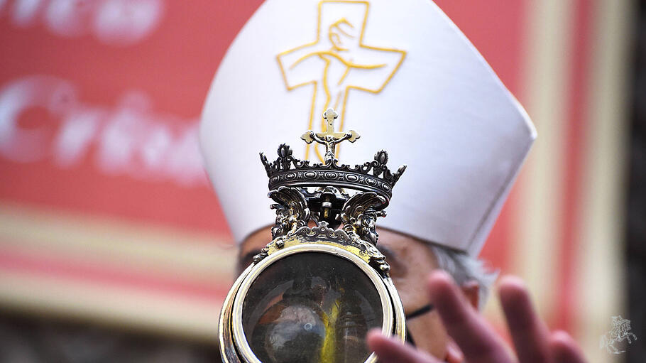 Blut des heiligen Januarius verflüssigt sich