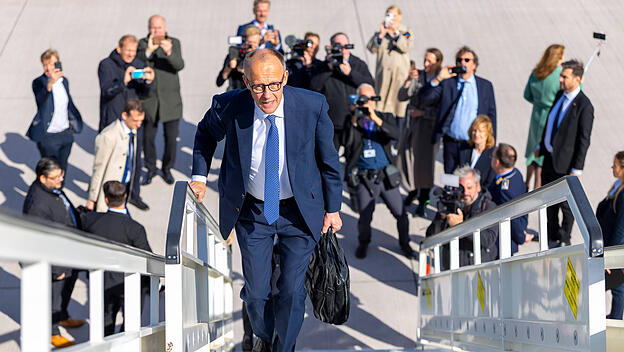 Bundeskanzler Friedrich Merz reist nach Paris