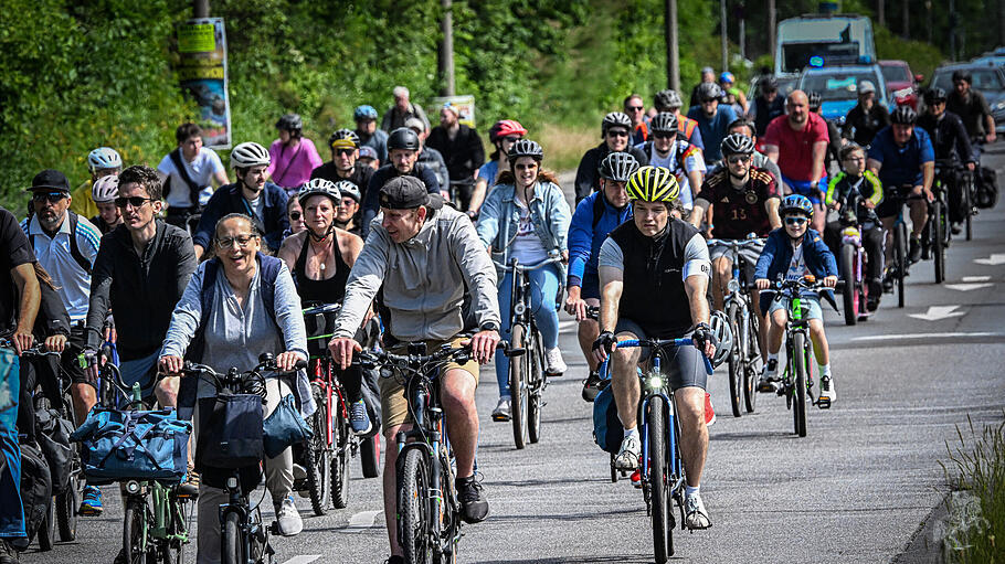 Die Fahrrad-Sternfahrt des ADFC Berlin schränkte dieses Jahr die dortige Fronleichnamsprozession ein. Trotzdem ist der eucharistische Glaube lebendig - auch in der Diaspora.