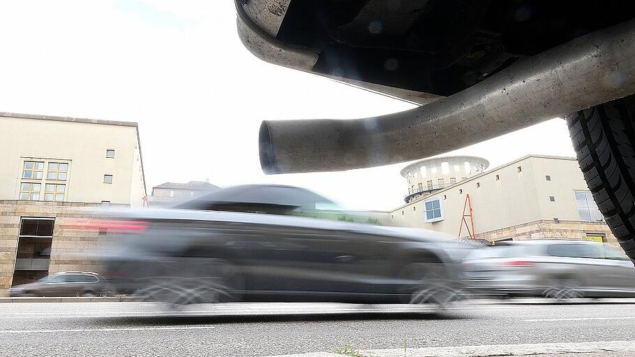 Debatte um Schadstoff-Grenzwerte für Verbrennungsmotoren