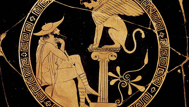 Der junge Ödipus sinnt über das Rätsel der Sphinx nach.