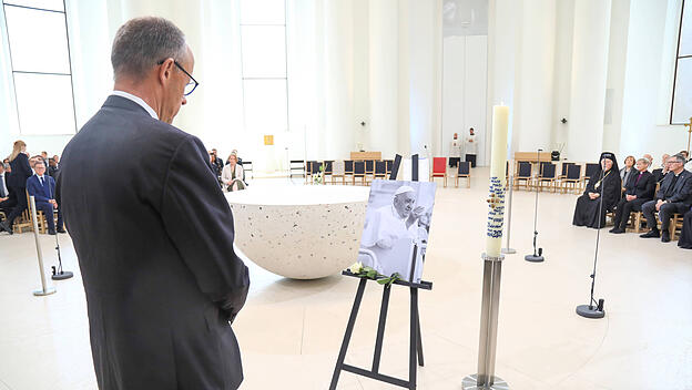 Bundesweites Requiem für Papst Franziskus in Berlin