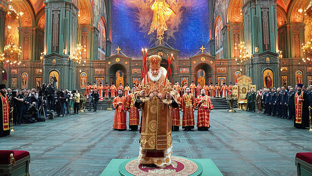 Patriarch Kyrill in der Hauptkirche der Streitkräfte der Russischen Föderation in Moskau
