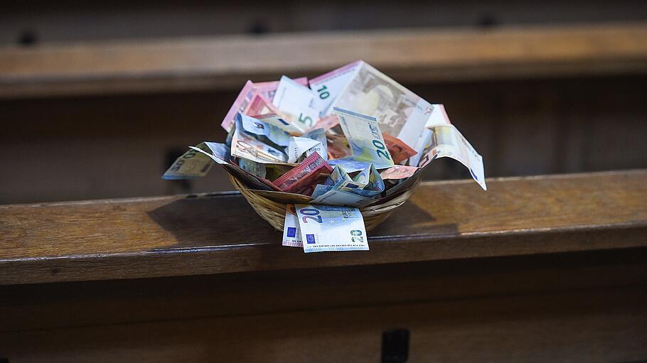 Noch ist die Kirche in Deutschland mit Geld reich gesegnet.