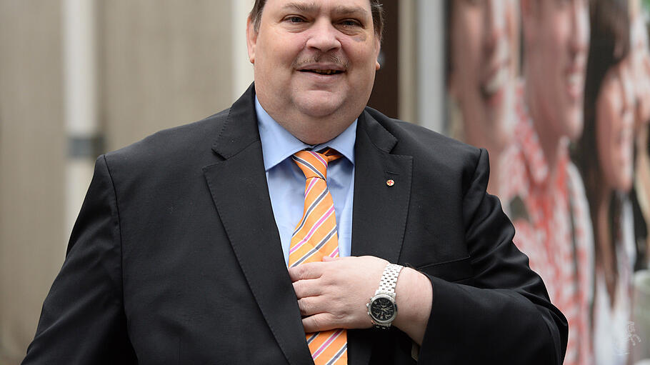 Bernd Posselt (CSU), ehemaliger Europaabgeordnete, plädiert für mehr Gespräche unter Politikern.