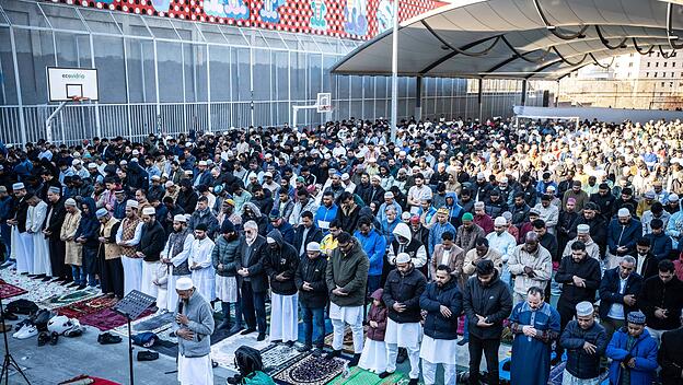 Eid Al-Fitr Gebet in Madrid