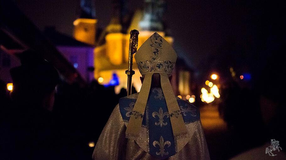 Auf dem Bild: Stanislaw Gadecki ist laut Pfarrer Wilkosz, ein Exponat des „einfachen Elements“ der polnischen Religiosität.