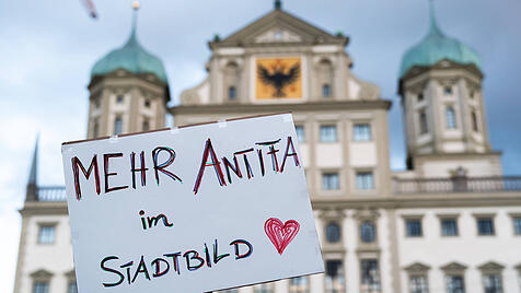 Demonstration nach Stadtbild-Aussagen von Friedrich Merz in Augsburg