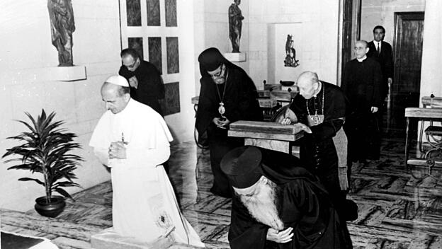 Papst Paul VI. und der griechisch-orthodoxe Patriarch von Konstantinopel Athenagoras