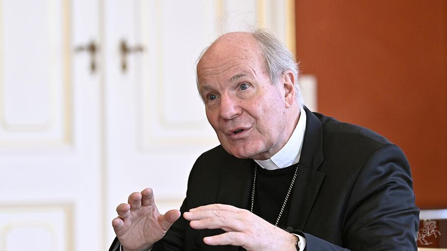 Kardinal Christoph Schönborn bezeichnet die Weltsynode als besonders kommunikativ.