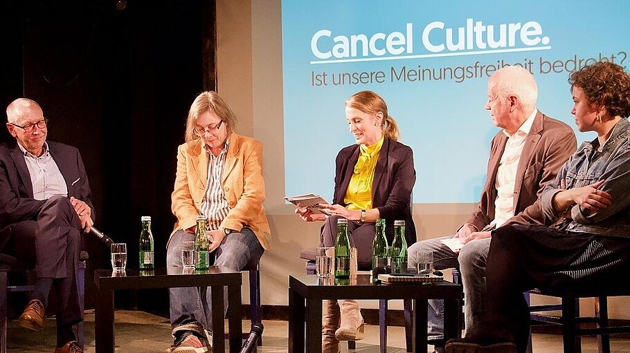 Konrad Paul Liessmann,  Daniela Strigl, Moderatorin Anna Dobler, Matthias Politycki und Anna Goldenberg.