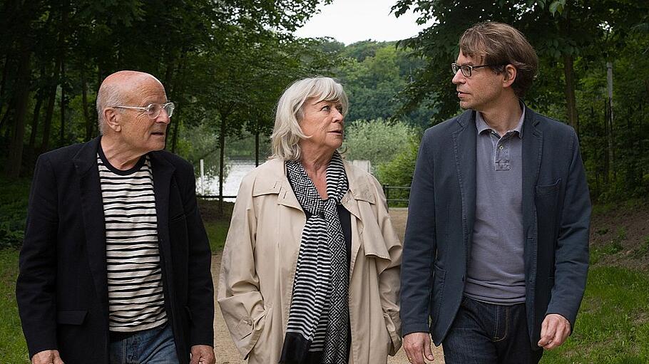 Felix Moeller mit seiner Mutter Margarethe von Trotta und Volker Schlöndorff