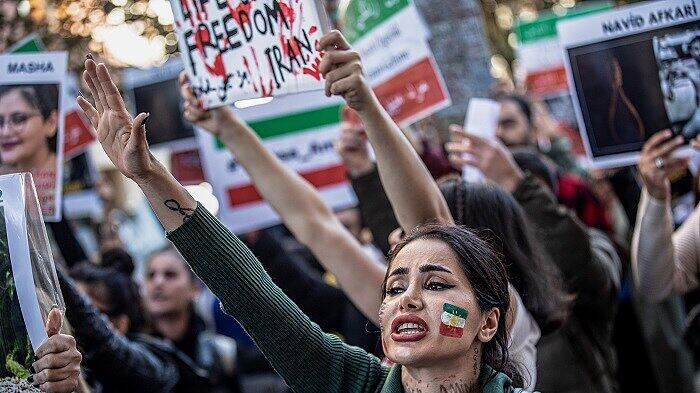 Demonstration gegen Irans Regierung - Istanbul