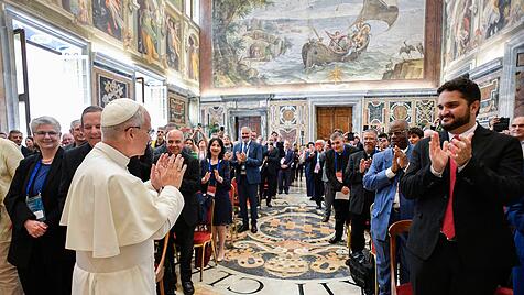 Völkertreffen zu Pfingsten