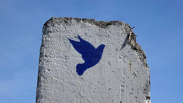 Mauersegment vor dem Europa Museum in Schengen