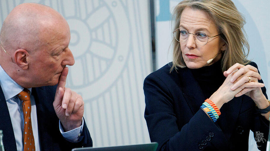 Experten aus dem Medien-Establishment: Roger de Weck und Julia J&auml;kel