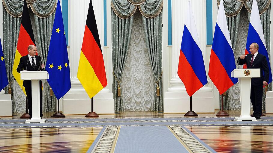Bundeskanzler Scholz mit Russlands Präsident Putin