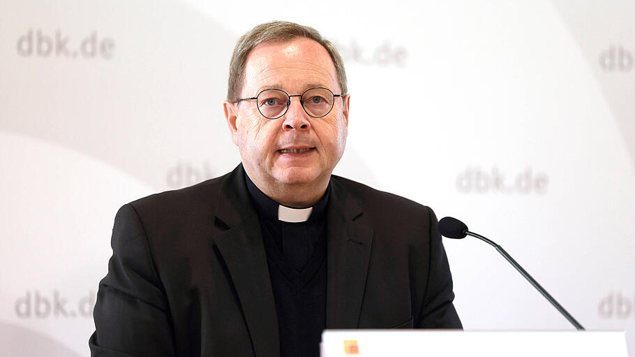 Georg Bätzing in einer Pressekonferenz