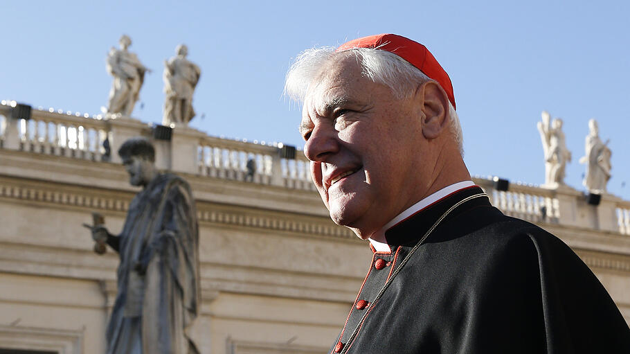 Kardinal Gerhard Ludwig Müller auf dem Petersplatz im Vatikan.