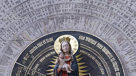 Marienverehrung schließt in Polen an zahlreiche historische und religiöse Punkte an.