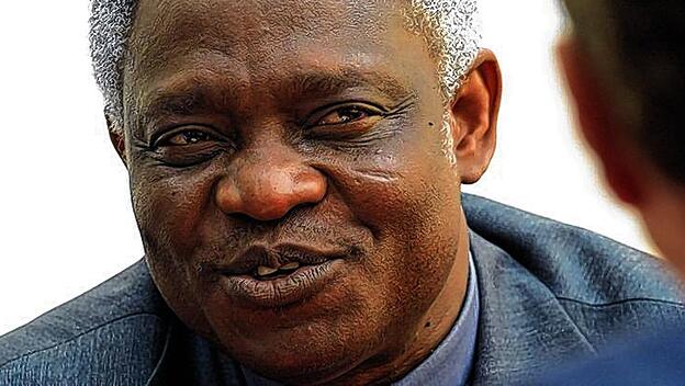 Kardinal Peter Turkson reist in das Ebola-Gebiet nach Westafrika