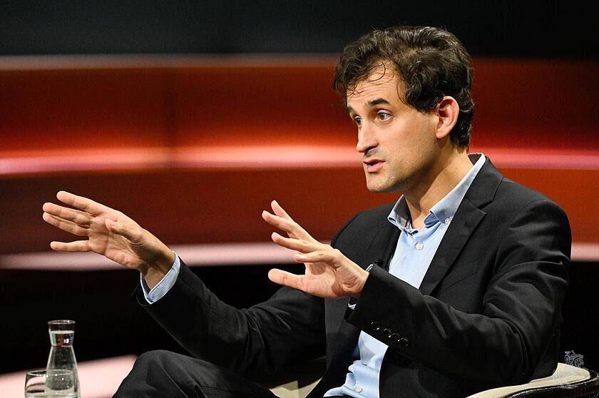 Philipp Peyman Engel