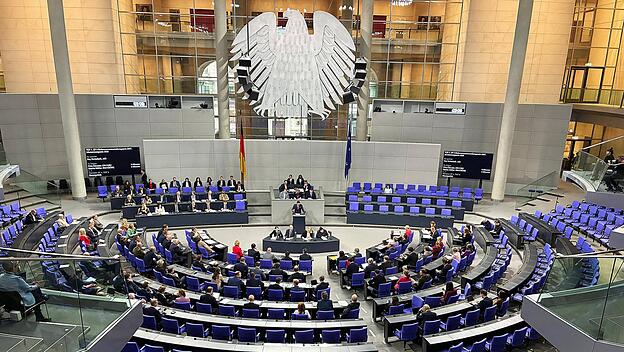 Blick in den Plenarsaal des Bundestags