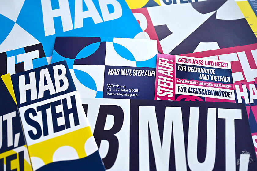 Werbematerial zum 104. Deutschen Katholikentag vom 13.-17. Mai 2026 in Würzburg