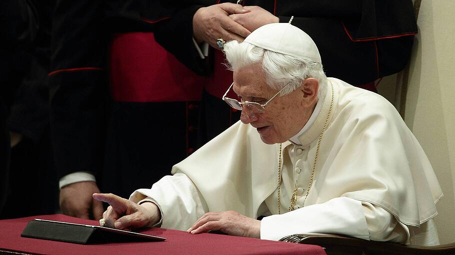Benedikt XVI. twittert