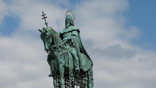 Statue von Stephan I. von Ungarn