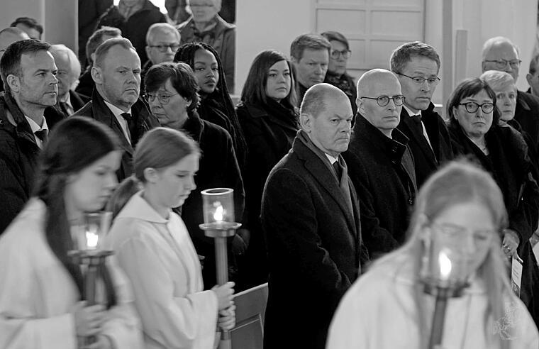 Trauergottesdienst für Opfer des Messerangriffs in Regionalzug