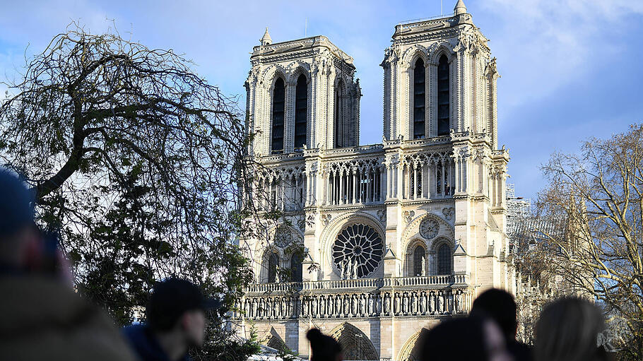 Pariser Kathedrale Notre-Dame öffnet wieder