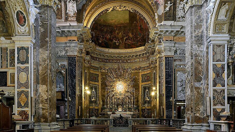 Gnadenbild Marias am Altar ist in Santa Maria della Vittoria