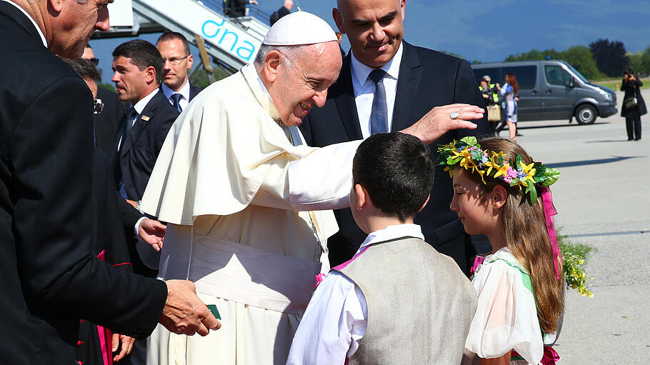 Papst besucht Ökumenischen Rat der Kirchen in Genf