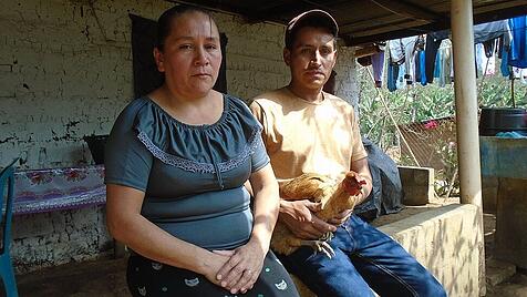 Maria und Luis Arturo sehen keine Zukunft mehr in ihrem Dorf.