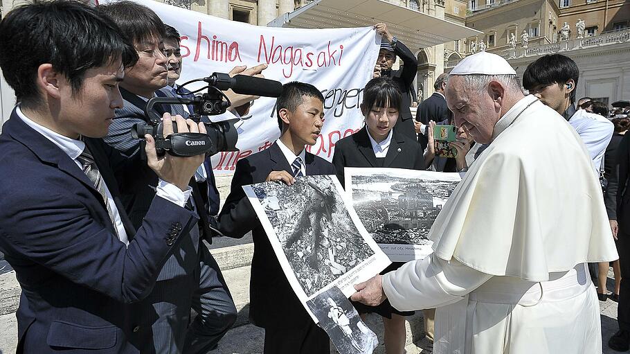 Delegation aus Japan bei Papst Franziskus