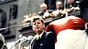 JFK bei seiner Rede vor dem Rathaus in Schöneberg