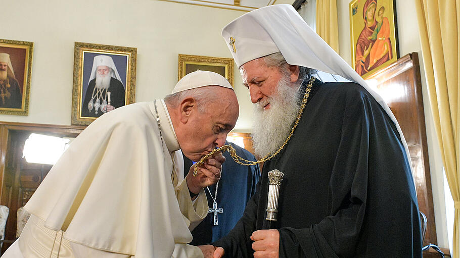 Papst Franziskus mit Patriarch Neofit