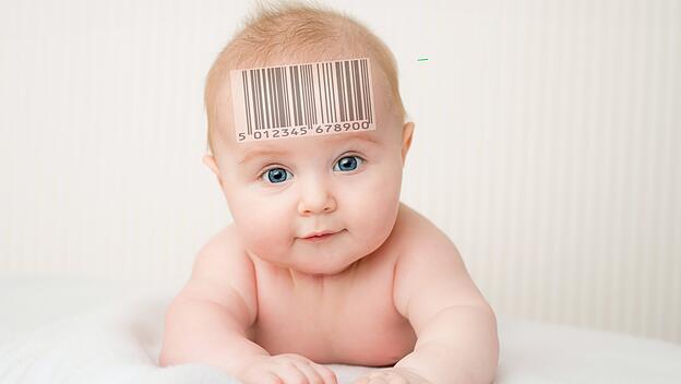 Baby mit Barcode