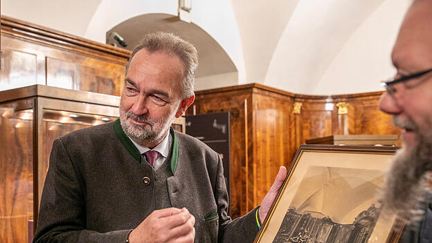 Kaiserenkel Karl von Habsburg