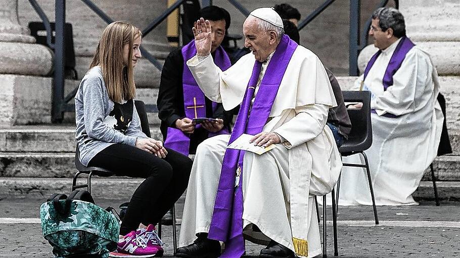 Vatican Pope Teenagers