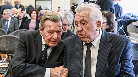 Trauerfeier für DDR-Politiker Hans Modrow
