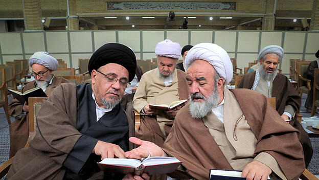 Die iranischen Mullahs wanken