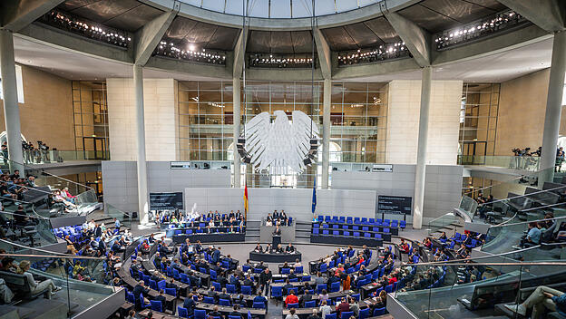 Deutsche Bundestag berät über Antrag auf Streichung des Werbeverbots für Abtreibungen