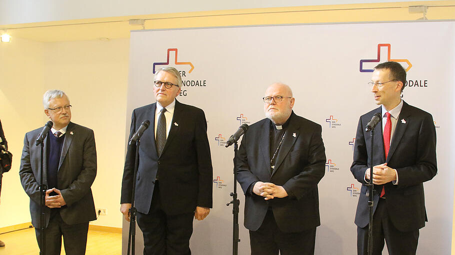 Pressekonferenz zur Eröffnung der ersten Synodalversammlung