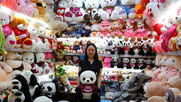 Weihnachtsprodukte auf dem Yiwu Großmarkt in Yiwu