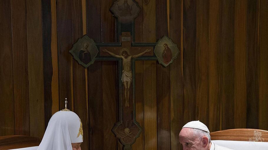 Papst Franziskus und der Moskauer Patriarch Kyrill.