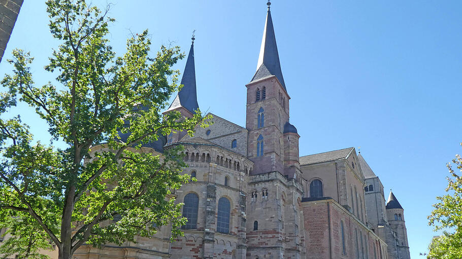 Neur Zwischenbericht zu Missbrauchsaufarbeitung im Bistum Trier